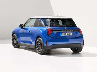 Γιατί η BMW θέλει να εξαιρεθεί από τους δασμούς της ΕΕ