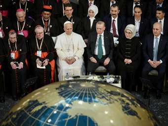 Πάπας Λέων Γ': H Τουρκία "να γίνει παράγοντας σταθερότητας και προσέγγισης ανάμεσα στους λαούς"