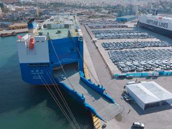 "Yuan Hai Kou" στον Πειραιά: Πράσινο αποτύπωμα, στρατηγικό μήνυμα