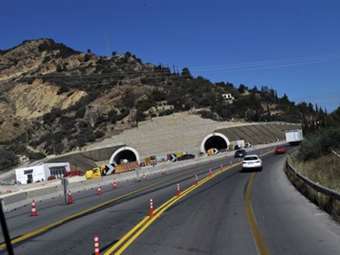 Αποκαταστάθηκε η κυκλοφορία στην παλαιά εθνική οδό Πατρών – Κορίνθου, στο ύψος της περιοχής Μετόχι της Αιγιάλειας