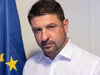 Στον Πόρο γιόρτασε τα Θεοφάνεια ο περιφερειάρχης Αττικής Ν. Χαρδαλιάς - "Προτεραιότητά μας η νησιωτικότητα"