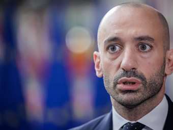 Γαλλία: "Καμπανάκι" κατά της εξάρτησης από την Κίνα - "Η Ευρώπη πρέπει να υπερασπιστεί τα συμφέροντά της"