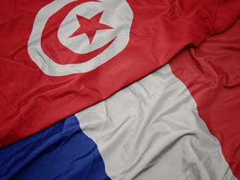 Η Γαλλία προσφέρει επιπλέον 25 εκατ. ευρώ στην Τυνησία για το μεταναστευτικό