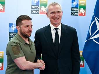 Στόλτενμπεργκ (ΝΑΤΟ): Οι σύμμαχοι να επιτρέψουν στην Ουκρανία να αμυνθεί χτυπώντας στόχους εντός Ρωσίας