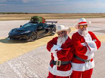 Το ταχύτερο χριστουγεννιάτικο δέντρο στον κόσμο (video)