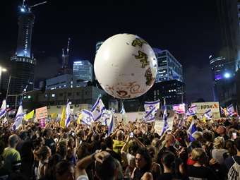 Ισραήλ: Τεράστια διαδήλωση στο Τελ Αβίβ για κατάπαυση πυρός στη Γάζα με απελευθέρωση των ομήρων