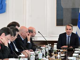 Υπουργικό Συμβούλιο - Κ. Μητσοτάκης: Μπόνους στους δημοσίους υπαλλήλους - Το διακύβευμα των ευρωεκλογών