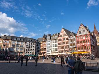 Σε υψηλό 8 μηνών η ανάπτυξη στον τομέα υπηρεσιών στην ευρωζώνη τον Σεπτέμβριο