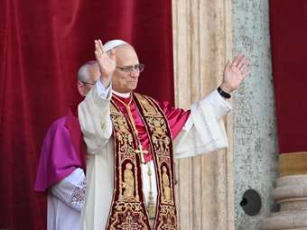 Νέος Πάπας ο Αμερικανός Ρόμπερτ Φράνσις Πρέβοστ - Λέων ΙΔ' το όνομά του