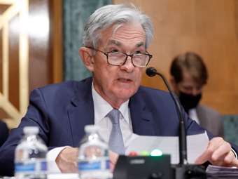Ο Αμερικανός ΥΠΟΙΚ Μπέσεντ λέει ότι "δεν βλέπει λόγο για να παραιτηθεί ο Πάουελ από την Fed"