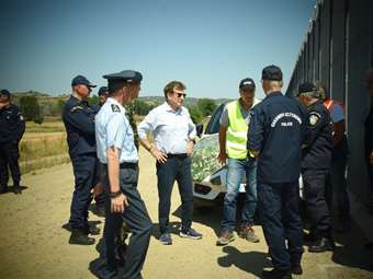 Μ. Χρυσοχοΐδης: "Θα συνεχίσουμε την κατασκευή του φράχτη με επιπλέον 5 χλμ στην περιοχή του Σουφλίου"