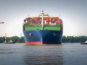 Πάνω από 100% η εκτόξευση στα ναύλα στα πλοία μεταφοράς εμπορευματοκιβωτίων