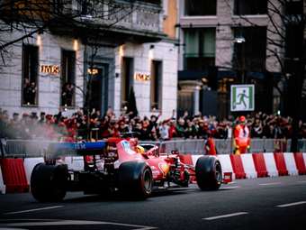 "Κάηκε" το Μιλάνο στην μεγάλη F1 γιορτή της Ferrari (εικόνες)