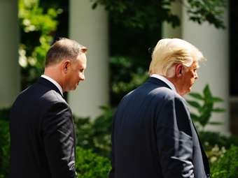 Ο πρόεδρος της Πολωνίας κάλεσε τον Ζελένσκι να είναι "ήρεμος και συνεργατικός" με τον Τραμπ