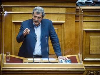 Π. Πολάκης σε Ολ. Γεροβασίλη και Κ. Ζαχαριάδη: "Ζακετούλα να πάρετε εσείς οι δύο θα έχει κρύο τον Οκτώβρη"