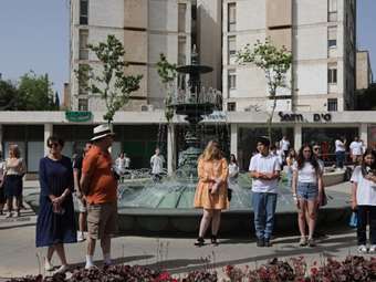 Νέλλη Αρούχ: Διηγήσεις της δεύτερης γενιάς του Ολοκαυτώματος