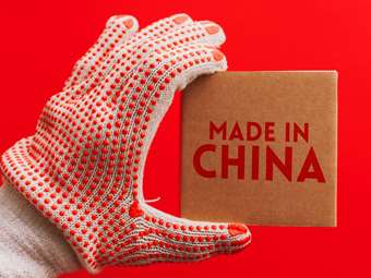 Οι νεαροί Κινέζοι αγοράζουν προϊόντα με κινεζικές εμπορικές ετικέτες