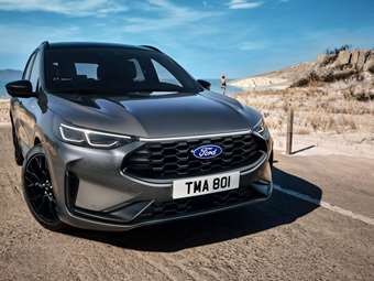 Ford Kuga Black Package: Πόσο διαφέρει αυτή η έκδοση