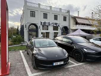 Δείτε πρώτοι το νέο κατάστημα Tesla της Αθήνας