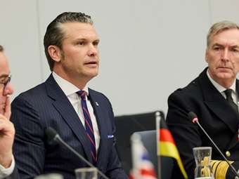 ΗΠΑ: Ο υπουργός Άμυνας αρνείται τα περί φιλορωσικής στάσης της κυβέρνησης Τραμπ