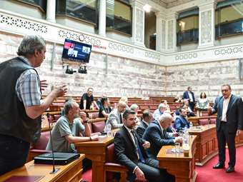 ΣΥΡΙΖΑ: Μέλη της Π.Γ. προειδοποιούν για γελοιοποίηση αν δεν διαγραφεί και από μέλος του κόμματος ο Π. Πολάκης