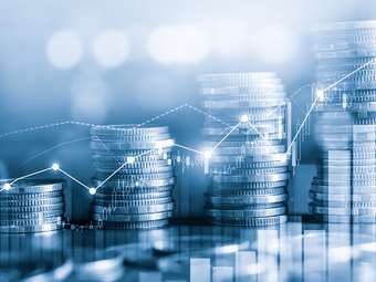 Υποχωρούν από τα ιστορικά υψηλά οι ευρωαγορές