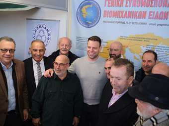 Στ. Κασσελάκης σε αγρότες: Η κυβέρνηση θέλει να αγοράσει χρόνο, όχι να λύσει προβλήματα - Έχετε δίκιο να είστε στα μπλόκα