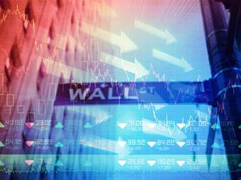 Υπό πίεση και σήμερα η Wall, περιμένοντας τα στοιχεία για τον πληθωρισμό