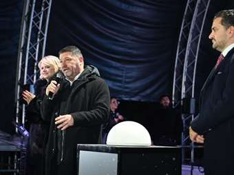 Νίκος Χαρδαλιάς: "Η Αττική μας φωτίστηκε απ’ άκρη σ΄ άκρη για να υποδεχθεί το 2026 με ένα μοναδικό υπερθέαμα"