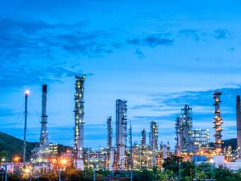 Συμφωνία Ιράκ και Κουρδιστάν με 8 διεθνείς πετρελαϊκές εταιρείες για την επανεκκίνηση των εξαγωγών πετρελαίου