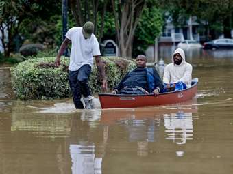 Καταστροφικές πλημμύρες "βούλιαξαν" την δυτική Ουάσινγκτον - Ολόκληρες περιοχές κάτω από το νερό