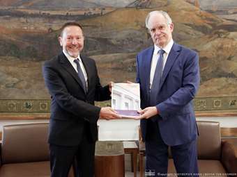 Παραδόθηκε στον Πρόεδρο της Βουλής η έκθεση της ΤτΕ