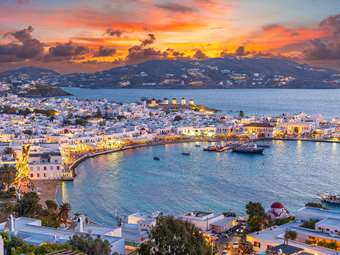 Trends and Challenges in the Cyclades Real Estate Market