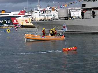 Ε.Ε.Σ.: Mε ναυαγοσωστικό σκάφος και διασωστικό ρομπότ (EMILY) στον εορτασμό των Θεοφανείων