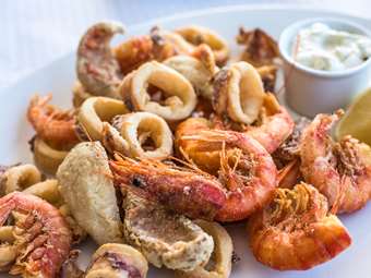 Ξεκινάει την Τρίτη το Καλάθι της Σαρακοστής - 4% φθηνότερα τα κατεψυγμένα θαλασσινά