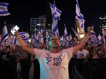 Μέση Ανατολή: Στους δρόμους σε Ευρώπη και Ισραήλ για τον τερματισμό του πολέμου στη Γάζα