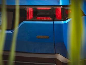 Ανάκληση 300.000 plug-in υβριδικών αυτοκινήτων λόγω πυρκαγιάς