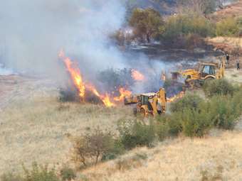 Καλύτερη εικόνα στις πυρκαγιές σε Κω και Χίο - Πυρκαγιά στο Γεράκι Καστελλίου στο Ηράκλειο Κρήτης