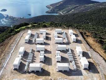 MORE: Ολοκλήρωσε την κατασκευή τριών ανεξάρτητων συστημάτων αποθήκευσης ενέργειας στην Ελλάδα