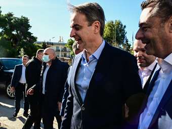 Σε πορεία μετωπικής σύγκρουσης με την αντιπολίτευση το Μαξίμου