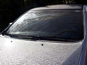 Στάχτη στο αυτοκίνητο. Πως ξεπλένεται και τι πρέπει να αποφύγετε