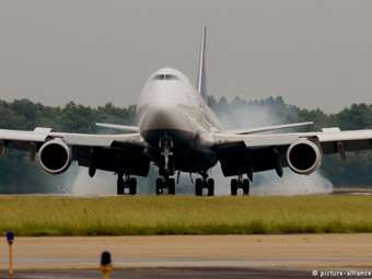 Αεροσκάφος της Boeing επιστρέφει στις ΗΠΑ από την Κίνα, "θύμα" του εμπορικού πολέμου του Τραμπ