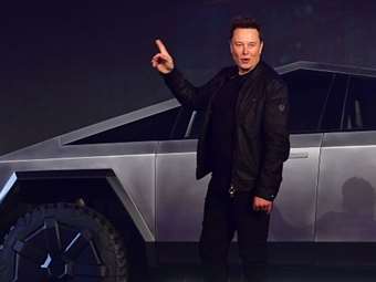 Στο -9,74% έκλεισε η μετοχή της Tesla, μετά τα σχόλια Musk κατά την τηλεδιάσκεψη για τα αποτελέσματα