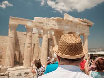 Αυξημένη κατά 9,1% η μέση δαπάνη ανά ταξίδι στην Ελλάδα στο επτάμηνο