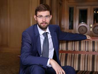 Τιμούρ Τουρλόφ: "Θα βοηθήσουμε ελληνικές εταιρείες να αντλήσουν κεφάλαια από τις ΗΠΑ"