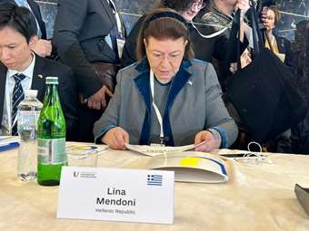 Λίνα Μενδώνη: Η Ελλάδα πρόθυμη να συμβάλει στη διάσωση της πολιτιστικής κληρονομιάς της Ουκρανίας