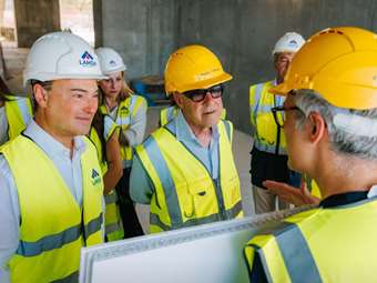 LAMDA Development: Επίσκεψη του αρχιτέκτονα Lord Norman Foster στο Ελληνικό