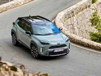 Toyota: Σταματάμε τις πωλήσεις των Corolla, Yaris Cross