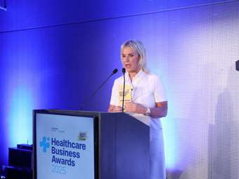 Τιμητικό βραβείο στην Ιουλία Τσέτη για την προσφορά της στην Επιστήμη και τον φαρμακευτικό κλάδο, στα Health Care &amp; Business Awards