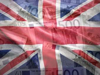 Η Βρετανία παραχωρεί μακροχρόνια πρόσβαση σε επενδυτικά και αμοιβαία κεφάλαια χρηματαγορών της ΕΕ